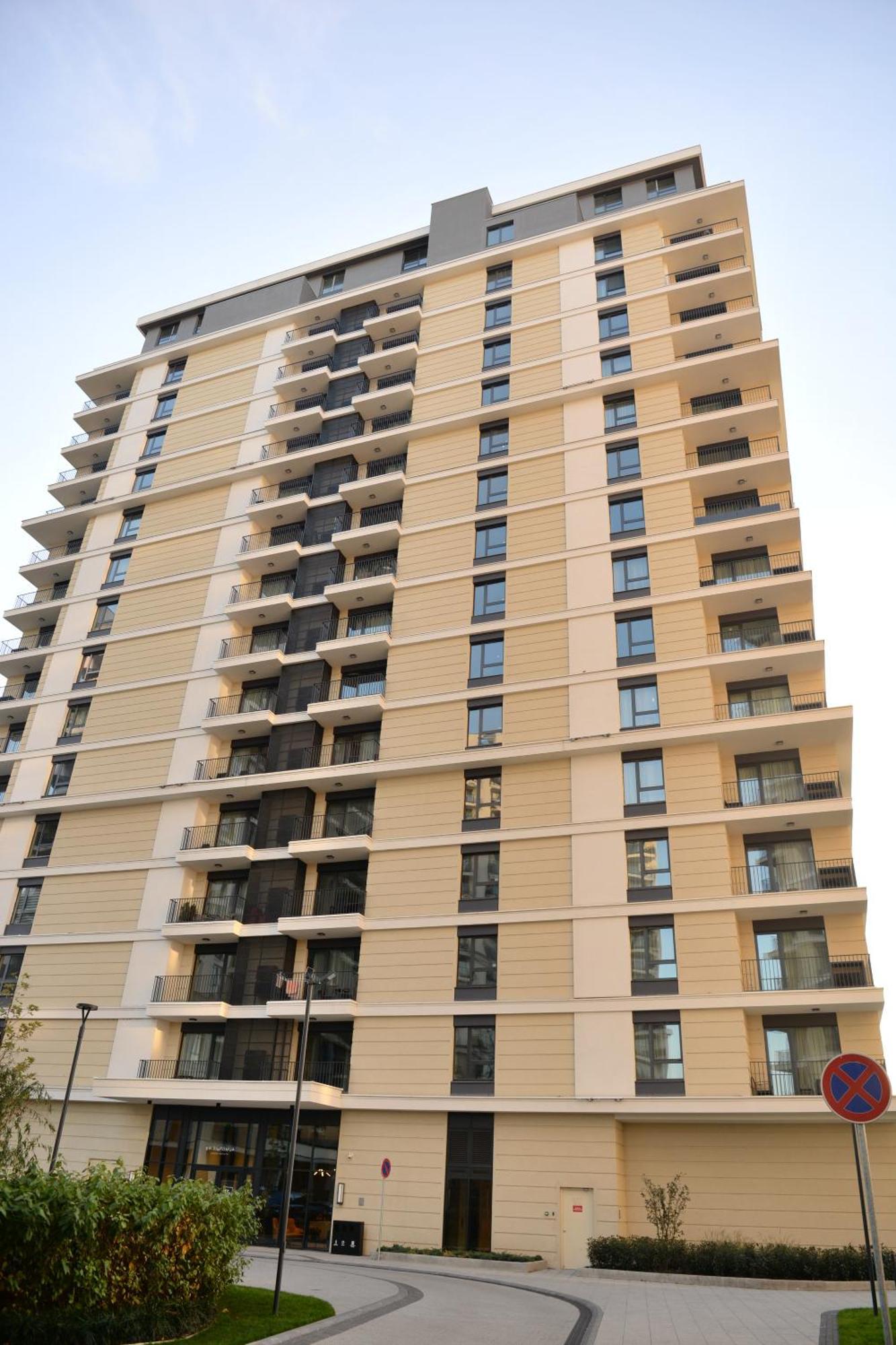 Sajmiste Apartman Irma מראה חיצוני תמונה